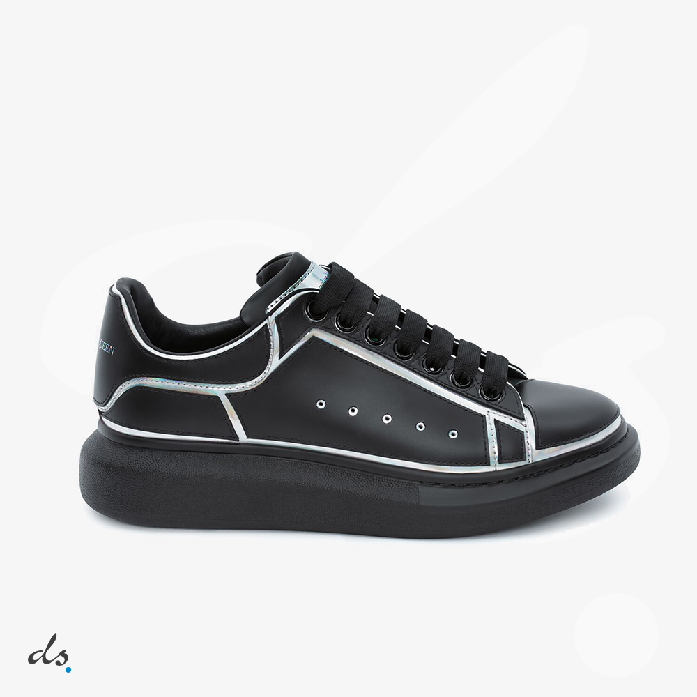 Alexander McQueen Oversized Sneaker in Black and silver (1)