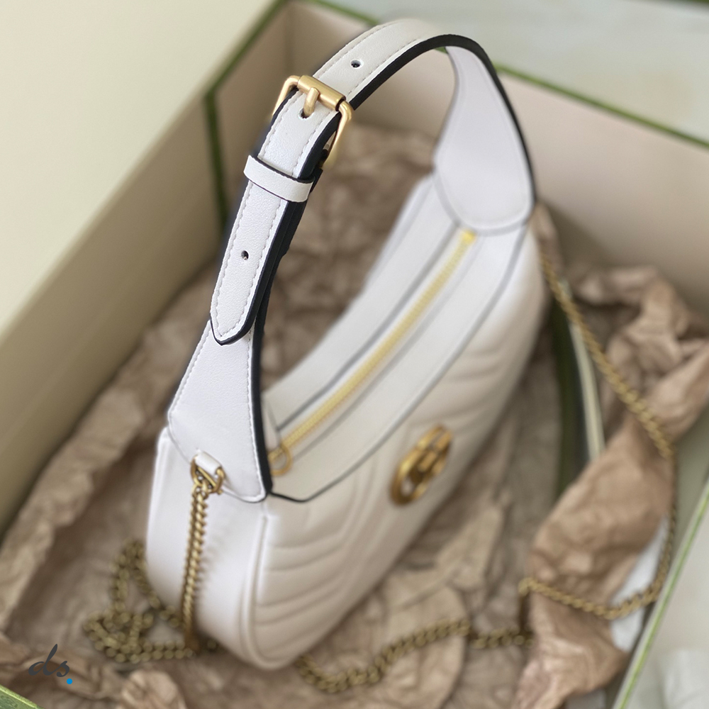 Gucci GG Marmont half-moon-shaped mini bag White (5)