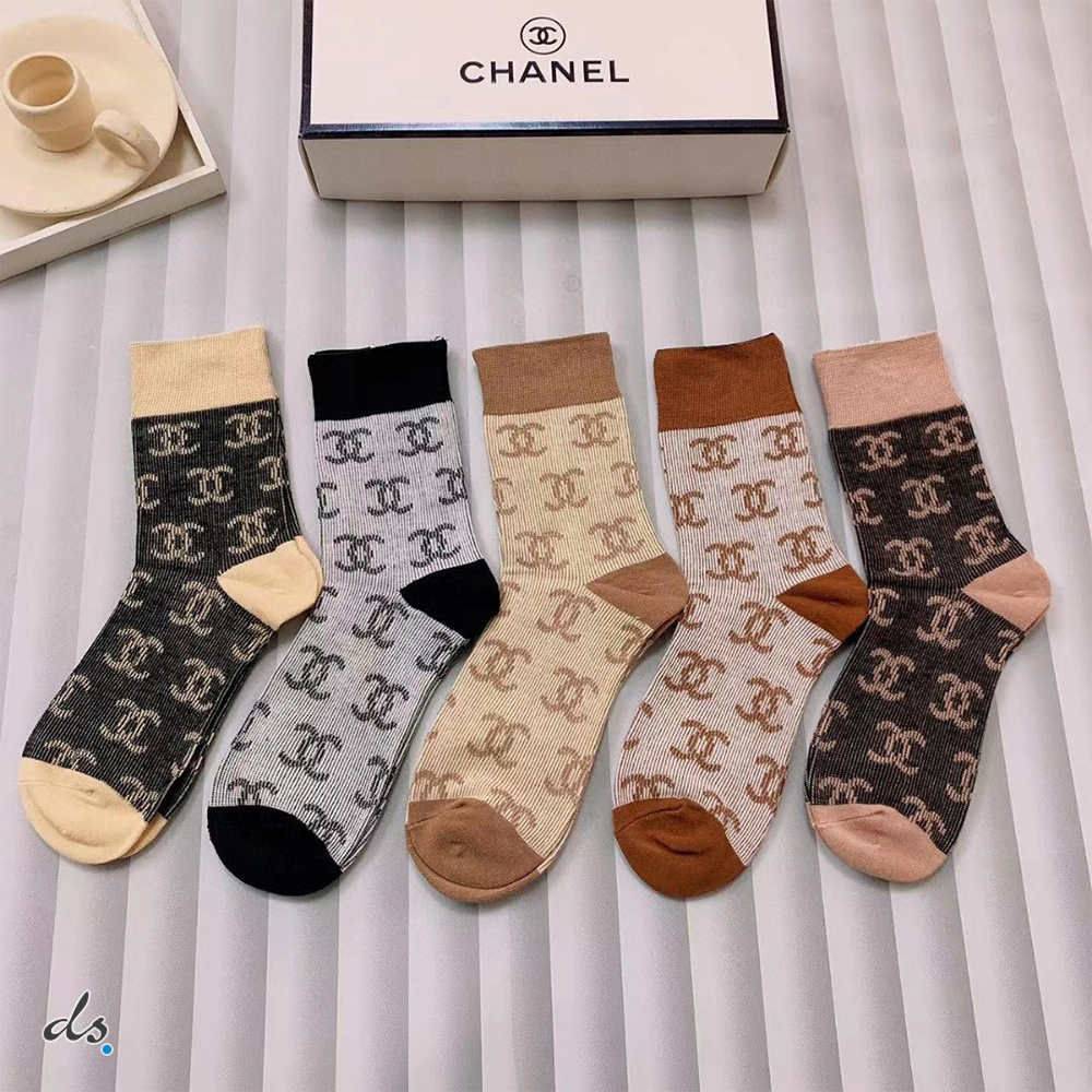 CHANEL ONE BOX AND FIVDE PAIRS MID LENGTH SOCKS (2)