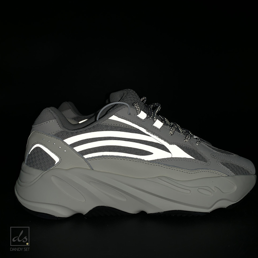 adidas Yeezy 700 V2 Static  (5)