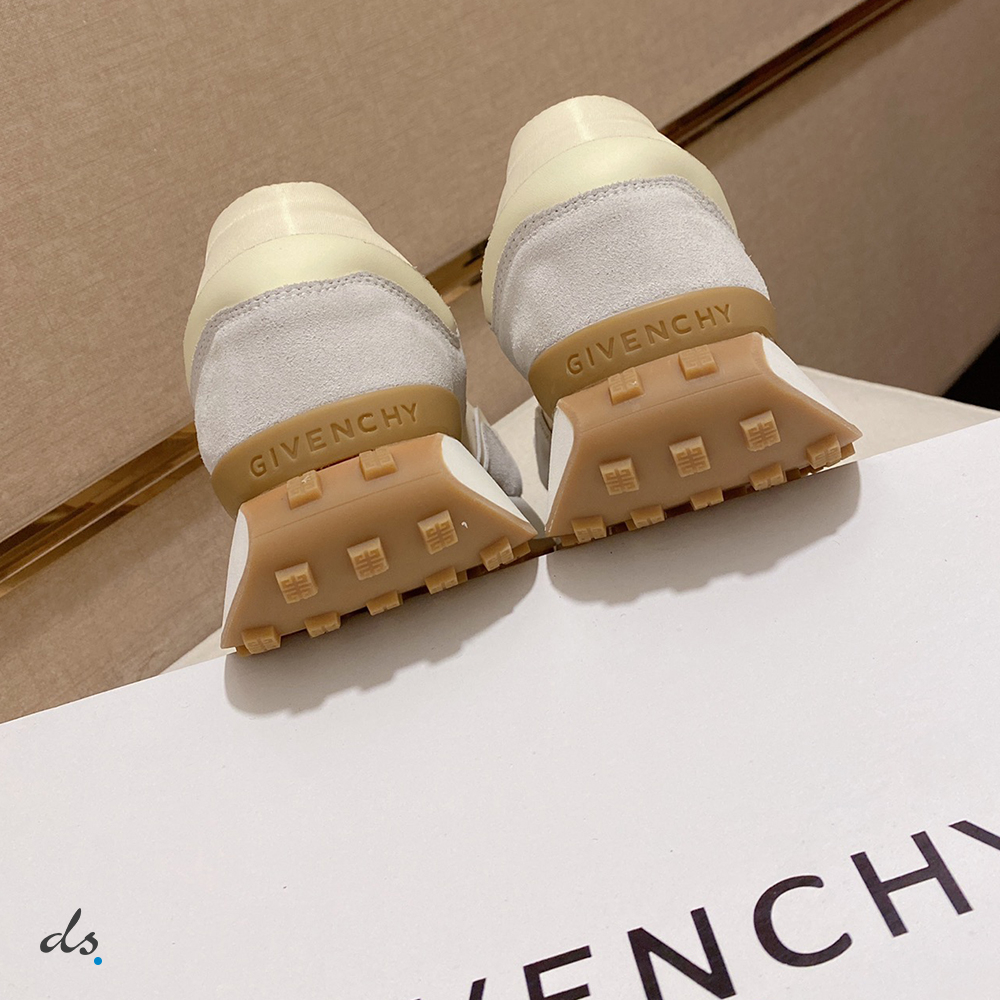 GIVENCHY GIV Runner sneakers in suede, leather and nylon Cream (7)