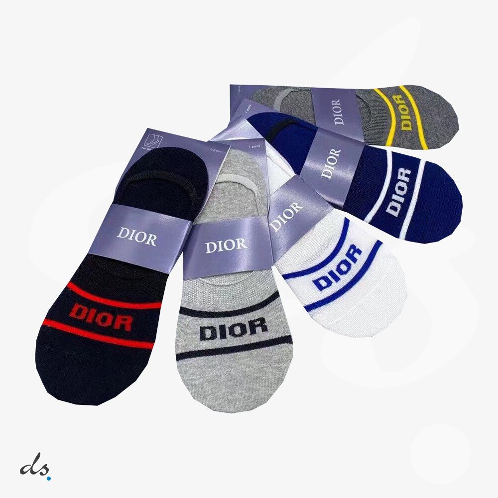 DIOR ONE BOX AND FIVE PAIRS INVISIBLE SOCKS (1)