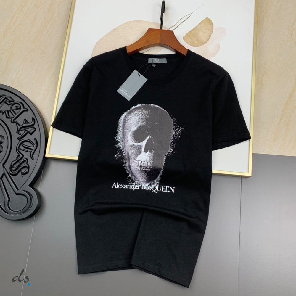 Alexander McQueen Mens Skull Motif T-shirt in Black (2)