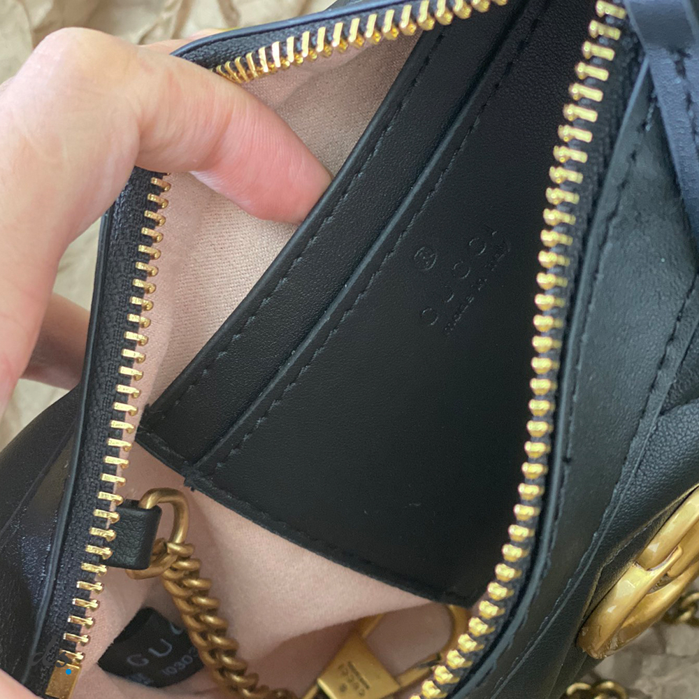 Gucci GG Marmont half-moon-shaped mini bag Black (6)