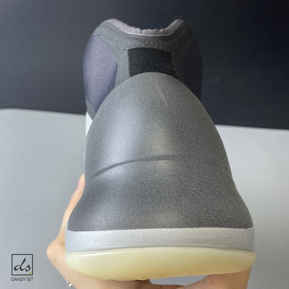 adidas Yeezy QNTM (Lifestyle Model) (7)