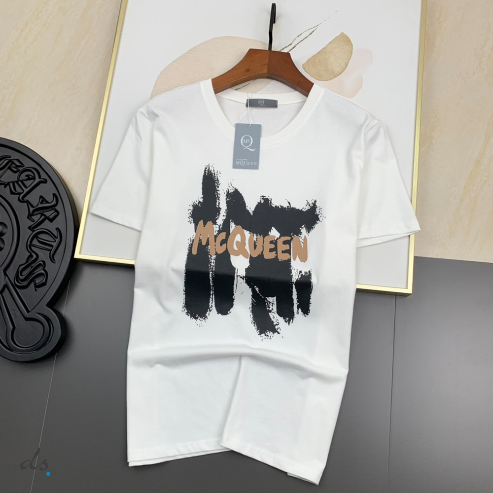 Alexander McQueen Mens McQueen Graffiti T-shirt in White (2)