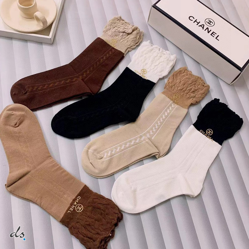 CHANEL ONE BOX AND FIVE PAIRS HIGH LENGTH SOCKS (4)