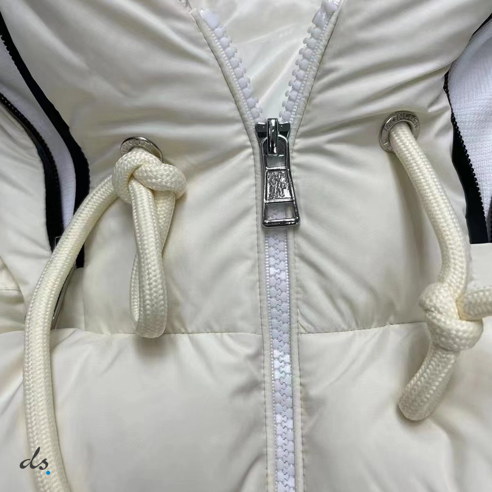 Moncler Cardere Short Down Jacket White (6)