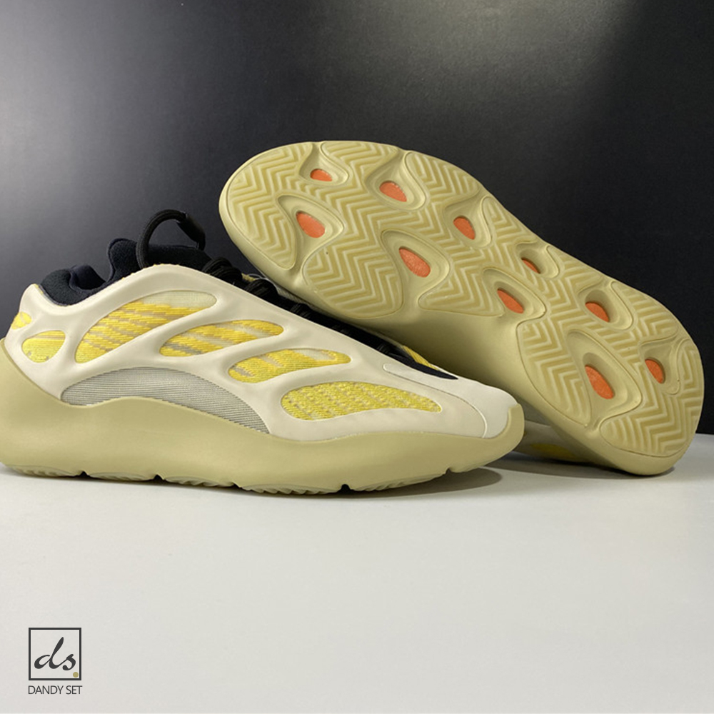 adidas Yeezy 700 V3 Safflower (2)