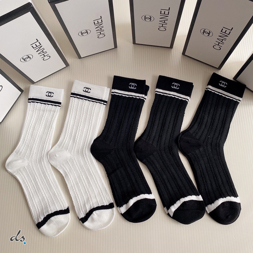 CHANEL ONE BOX AND FIVE PAIRS HIGH LENGTH SOCKS BLACK AND WHITE (3)