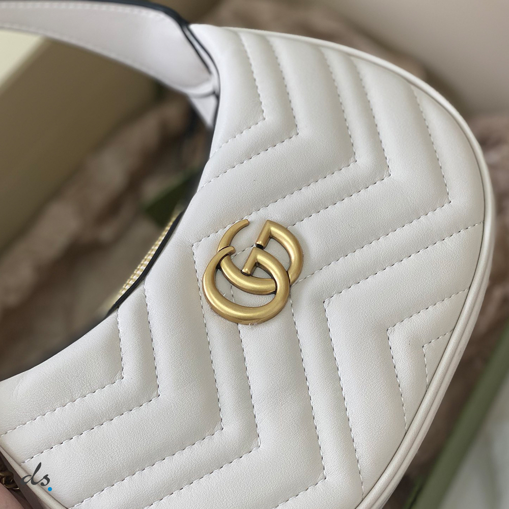 Gucci GG Marmont half-moon-shaped mini bag White (6)