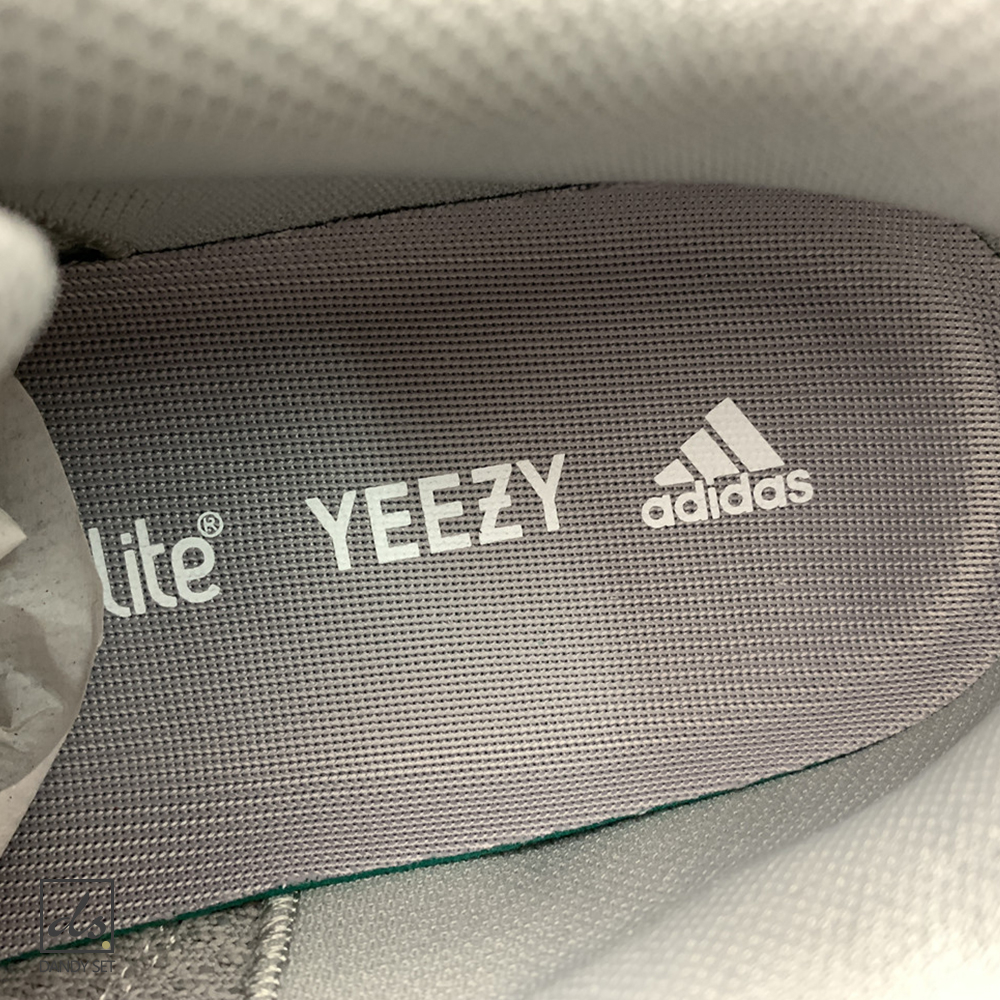 adidas Yeezy 700 V2 Static  (7)