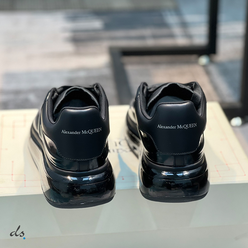 Alexander McQueen Oversized Sneaker in Black (5)