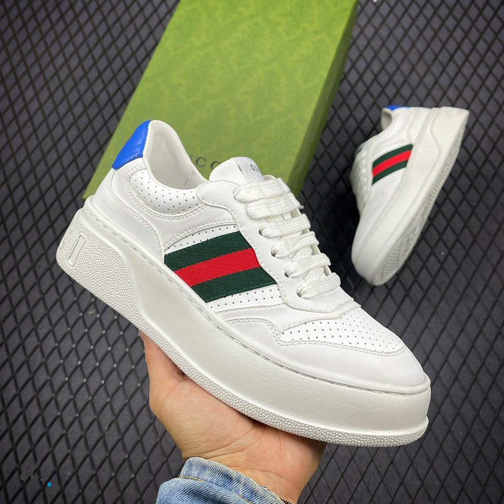 Gucci sneaker with Web (2)
