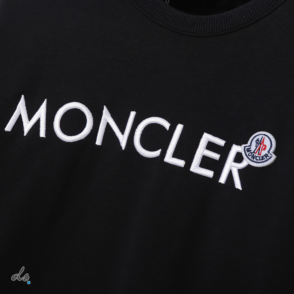 Moncler Logo Patch Sweatshirt (3)